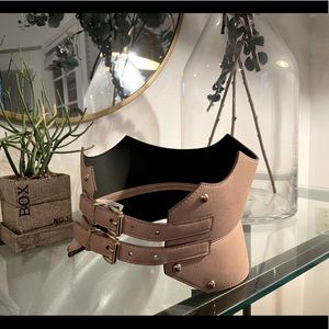 BCBG pink contoured belt